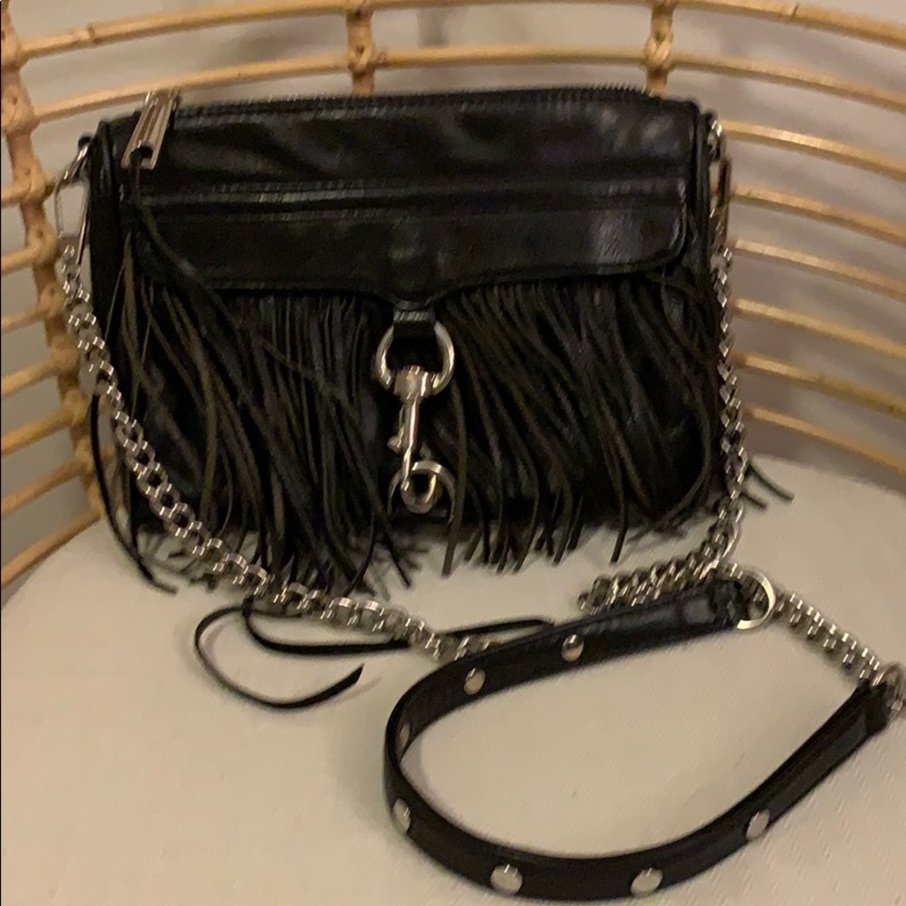Black handbag w/ fringe